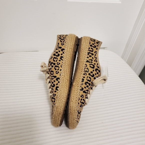 EMU Australia Agonis Leopard Print Sneaker Flats, Size 9, Laceup Ret. $80 - Picture 3 of 11